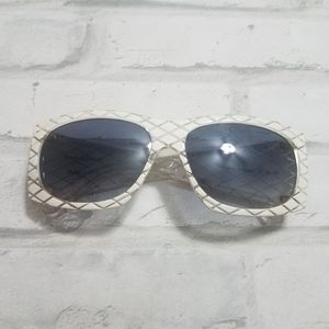 Helena Rubenstein • Vintage Sunglasses